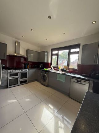 Harrington Drive, Nottingham photo 3