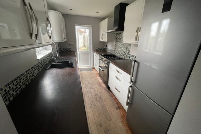 00, Cromer Road, Romford photo 3