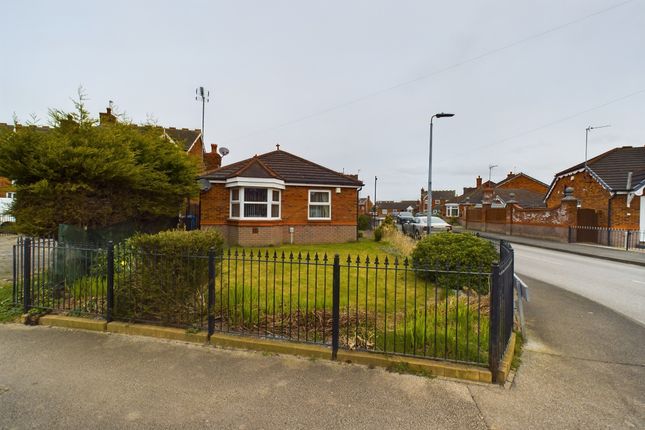 Thumbnail Bungalow for sale in Ramsgate Close, Hull