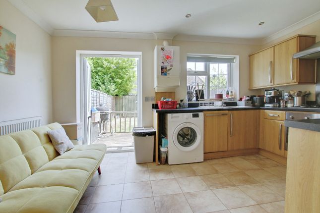 21, Ellingham Gardens, Chatteris photo 4