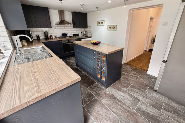 9 Chapel Road, Telford photo 3