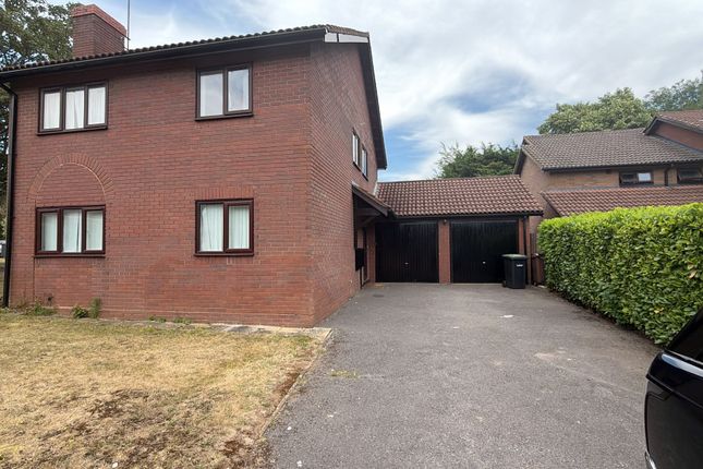 Stoneleigh Close, Luton photo 2