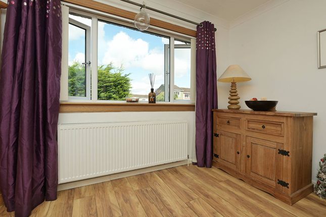 Ochiltree Drive, Livingston photo 4