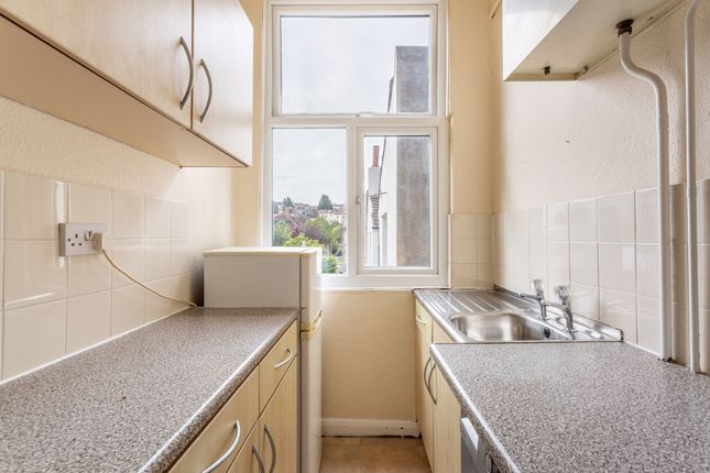 Flat 4 60 Bonchurch Road, Brighton photo 4