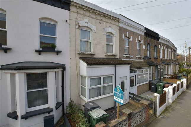 2-bed house on Shernhall Street, London, £380,000