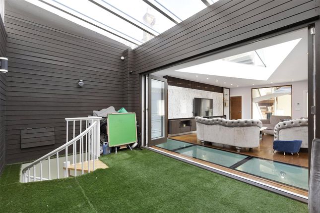 1A, Elms Road, London photo 4