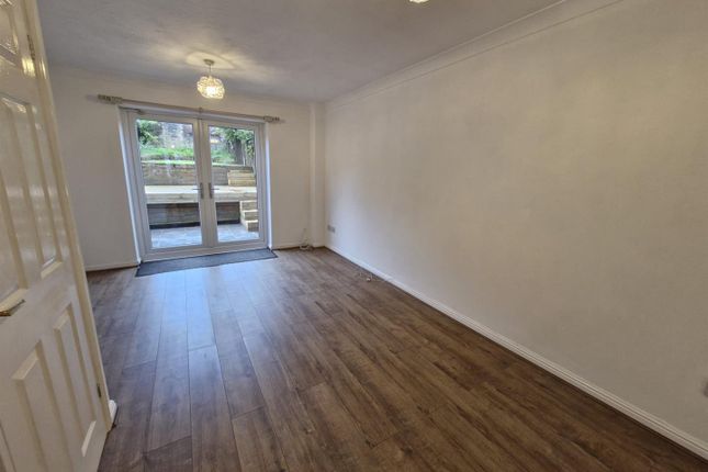 9, Cae Nant Goch,, Caerphilly, photo 3