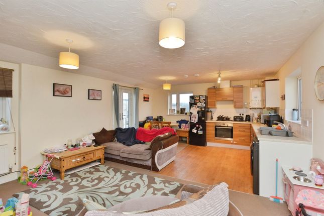 234, Selkirk Drive, Milton Keynes photo 3