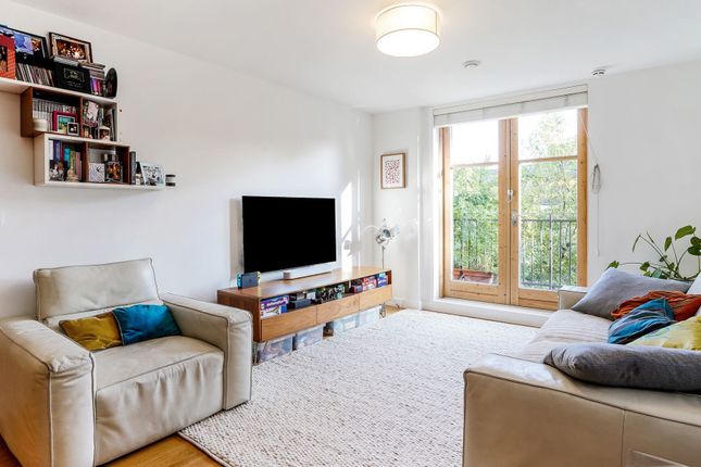 52 Holloway Road, London photo 4