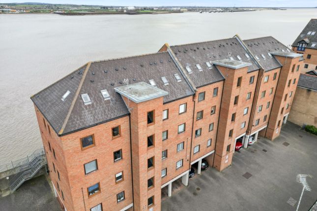 Thumbnail Flat for sale in Russell Quay, West Street, Gravesend, Kent
