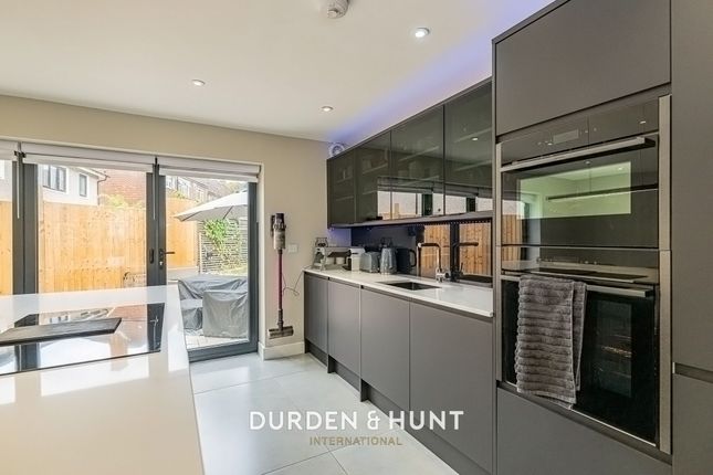 121a Burrow Road, Chigwell photo 4