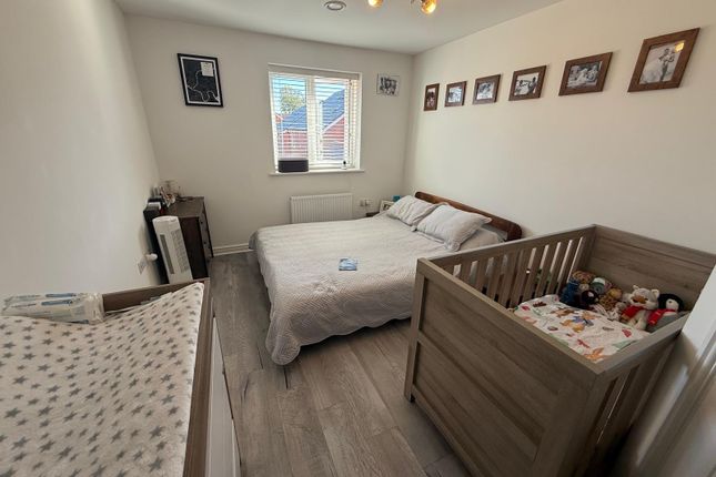 38, Narcissus Rise, Worthing photo 5