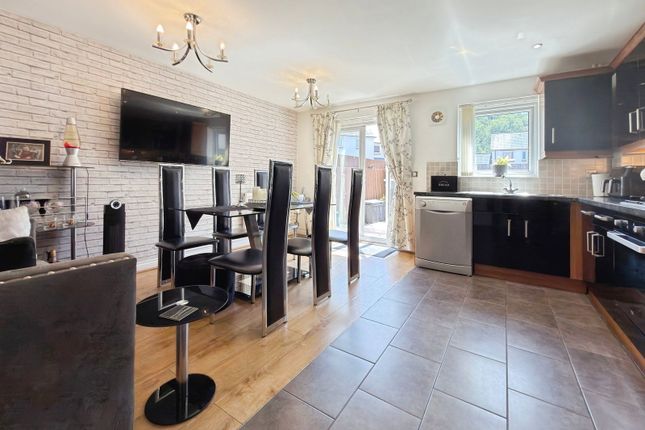 44, Phoebe Road, Swansea photo 3