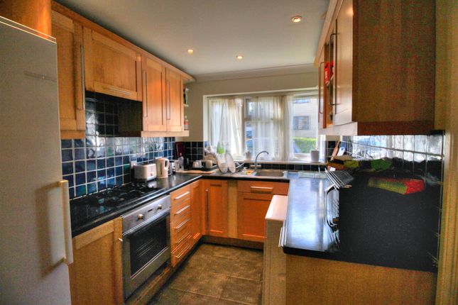 1 Hill Rise, Downing Avenue, Guildford photo 4