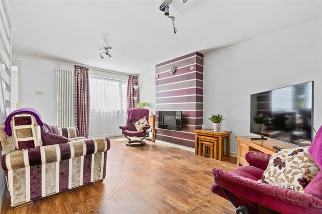 12, Chase Close, Arlesey photo 3