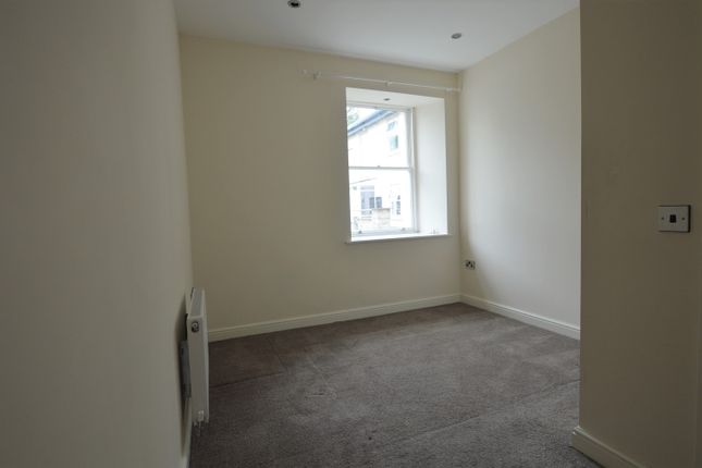 Flat for sale in Ash Court, Kippax, Leeds