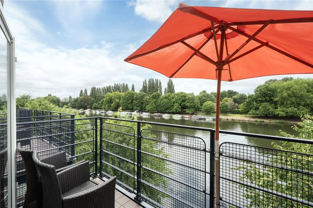 2, Quayside Walk, Kingston Upon Thames photo 4