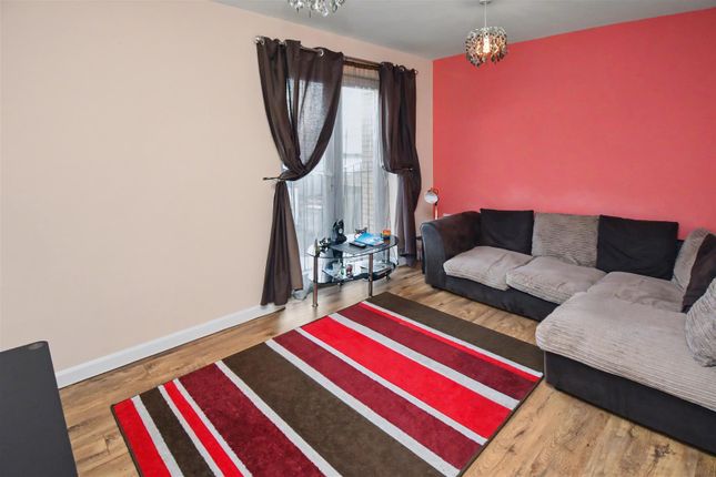 40, Langdale Grove, Corby photo 2
