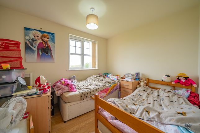 Flat for sale in Longacre, Wigan
