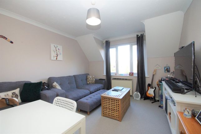 Granville Place, Pinner photo 3