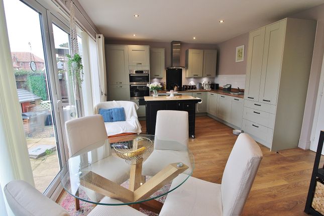 Ainsworth Road, Waterlooville photo 2