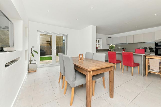 6, Annat Place, Leeds photo 4