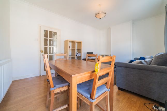 First Floor Flat, 67, Cecil Street, Cardiff photo 3