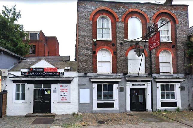 Thumbnail Pub/bar to let in Chapel Street, Luton, Bedfordshire