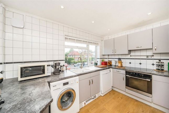 63A, Blandford Road, Teddington photo 3
