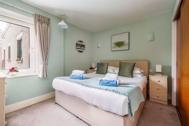 13 Dolphin Quays, Poole photo 5
