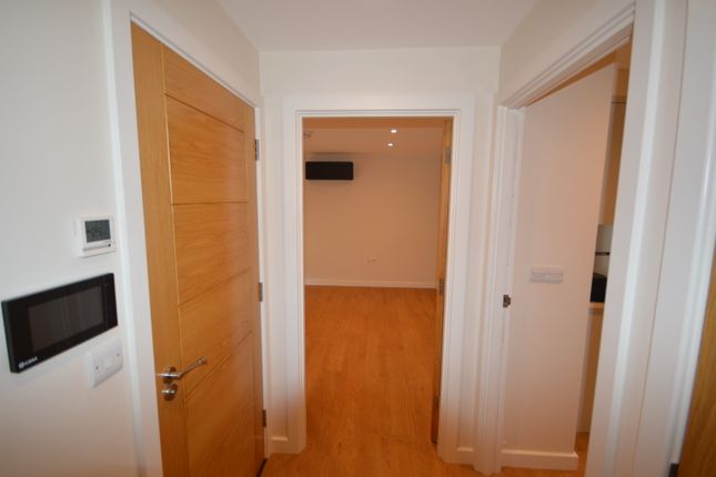 Flat to rent in Talbot Road, Wembley