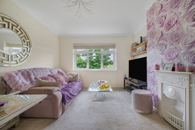 40, Queenscroft Road, Eltham photo 2