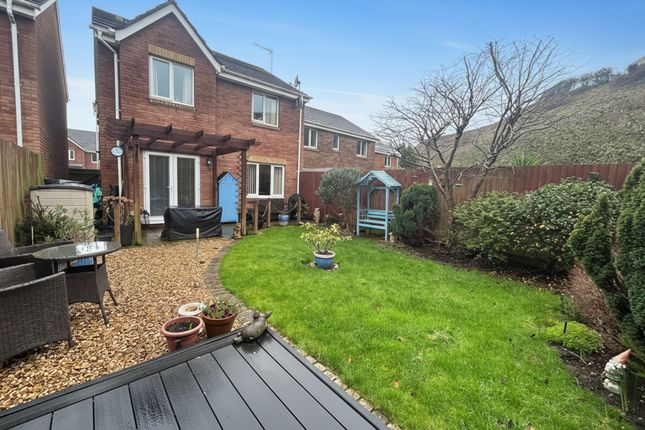 3-bed house on 26 Heol Pilipala, Barry, £305,000