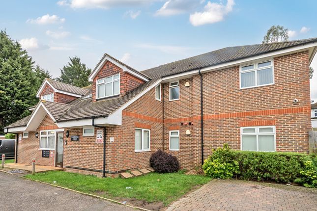 Flat 1 Carpenters Court, 572C, Wickham Road, Croydon photo 3