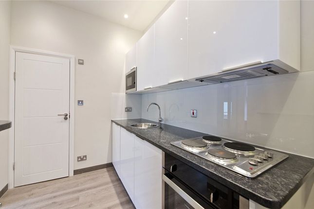 Flat 9, 58, Penywern Road, London photo 2