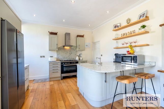 8, Ghyll Royd, Leeds photo 4