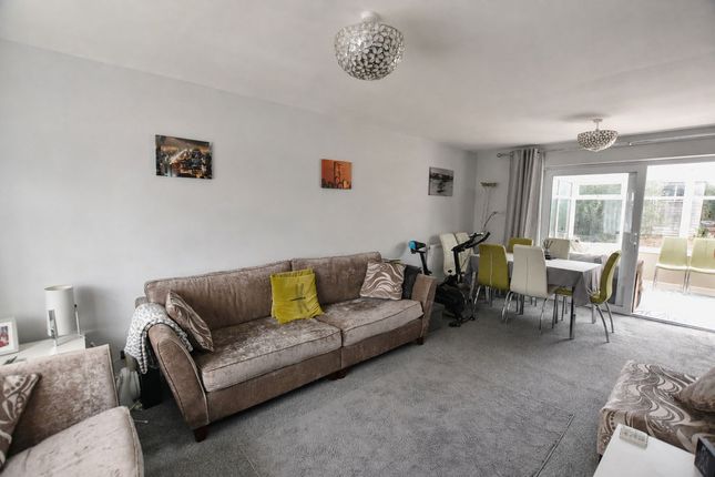 1, Beckworth Grove, Oakham photo 2