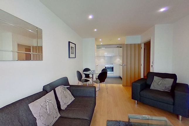 Flat 24, Waterhouse Apartments, Croydon photo 3