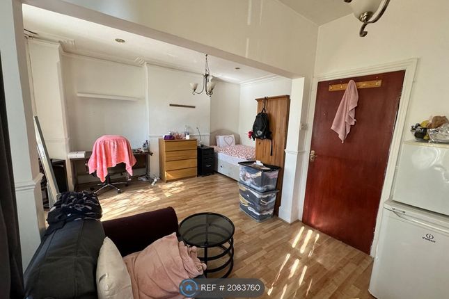 Thumbnail Room to rent in High Road, Wood Green