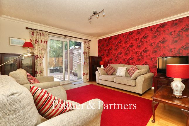 34, Blake Avenue, Suffolk photo 3