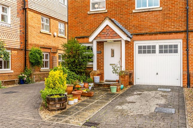 4-bed other on 7, Fitzroy Place, Surrey, £765,000