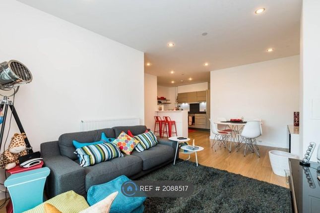 Thumbnail Flat to rent in Iona Tower, London