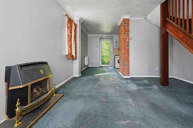 16, Goodwood Close, Fareham photo 4