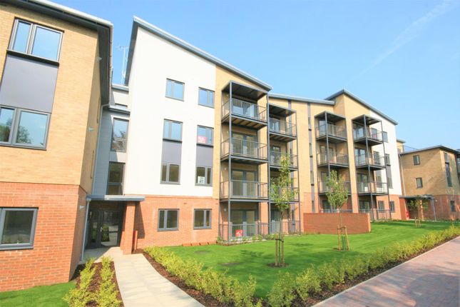 Thumbnail Flat to rent in Lawford Court, Grade Close, Elstree