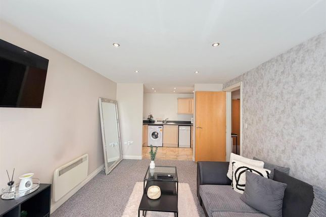 Flat 46, 5, Birkby Close, Leicester photo 3