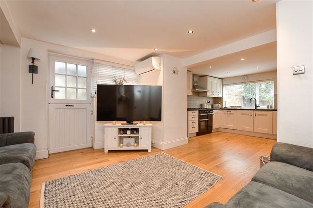Croydon Road, Caterham photo 2