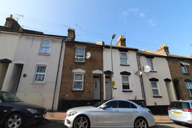 Thumbnail Terraced house to rent in Castle Road, Chatham, Kent