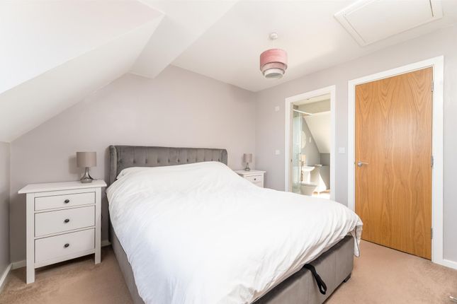 1, Wharfe Court, Otley photo 4