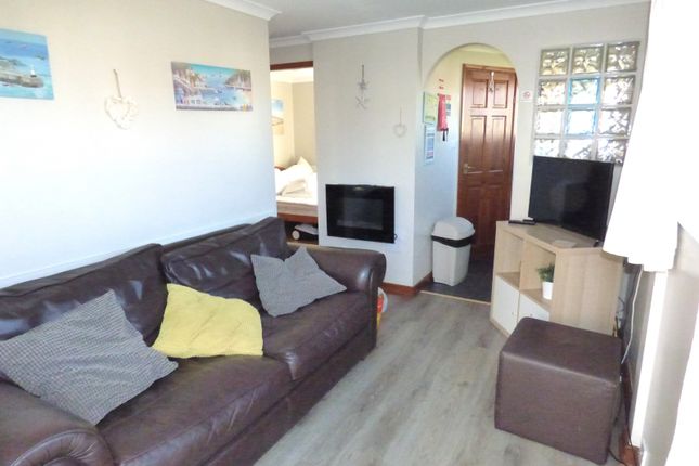 'Pippins Retreat 2' 86B Fifth Avenue, South Shore Park, Wilsthorpe YO15, Bridlington photo 2