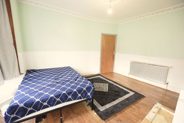 47 Whyteville Road, London photo 2